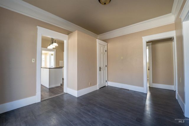 820 11th Ave South, Nampa, ID 83651