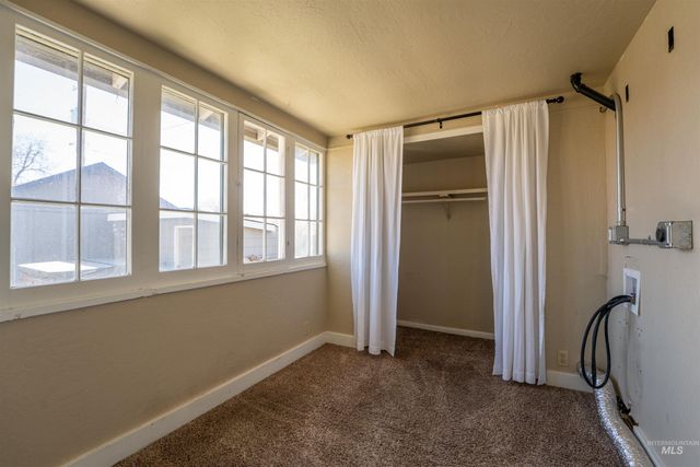 820 11th Ave South, Nampa, ID 83651