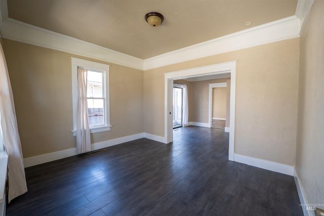 820 11th Ave South, Nampa, ID 83651