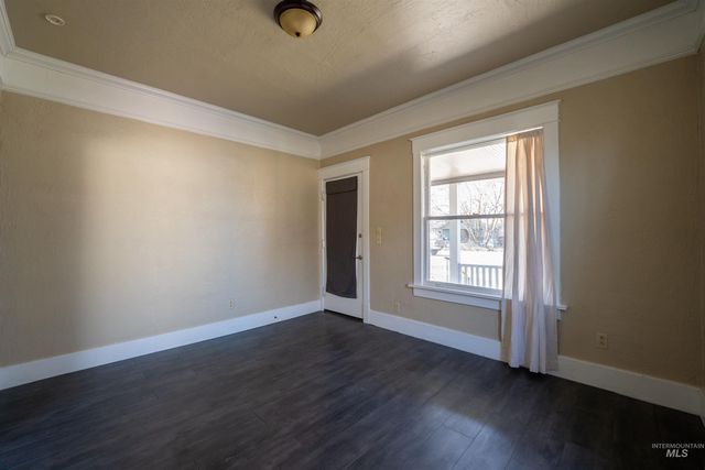 820 11th Ave South, Nampa, ID 83651