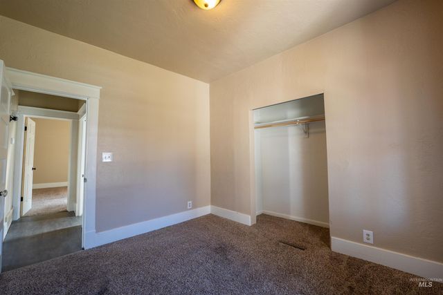 820 11th Ave South, Nampa, ID 83651