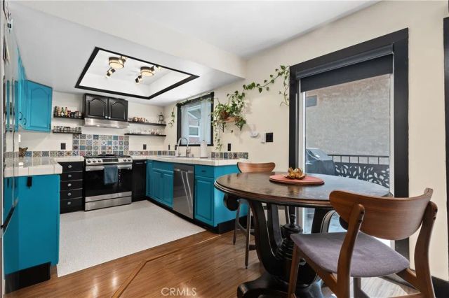 2504 Skyline Drive, Signal Hill, CA 90755