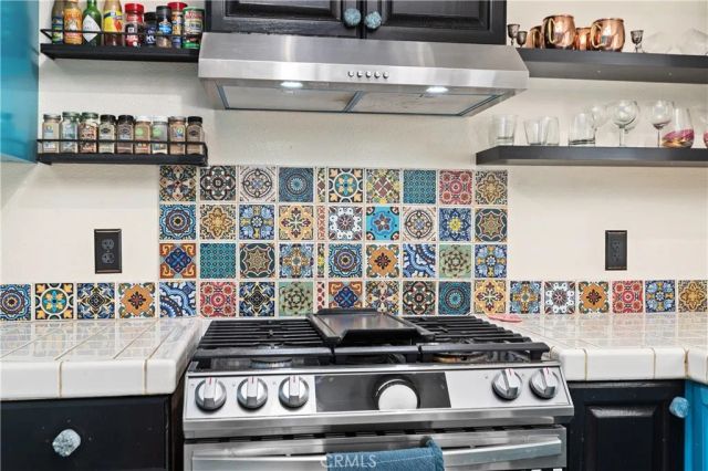 2504 Skyline Drive, Signal Hill, CA 90755