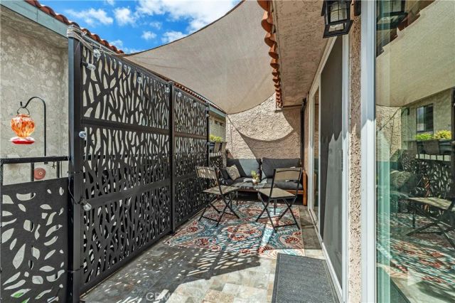 2504 Skyline Drive, Signal Hill, CA 90755