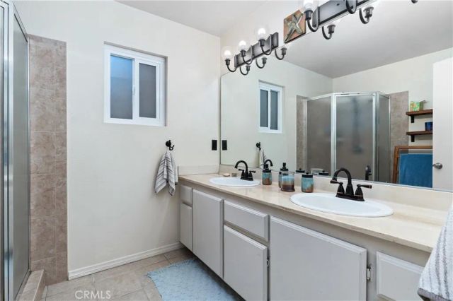 2504 Skyline Drive, Signal Hill, CA 90755