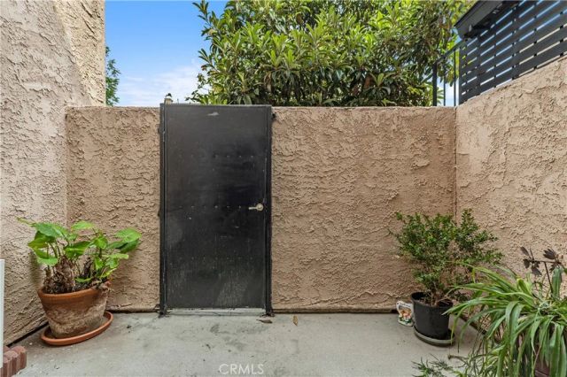 2504 Skyline Drive, Signal Hill, CA 90755