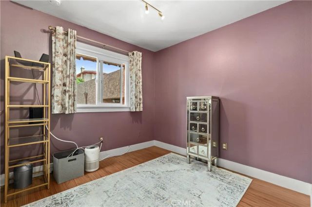 2504 Skyline Drive, Signal Hill, CA 90755