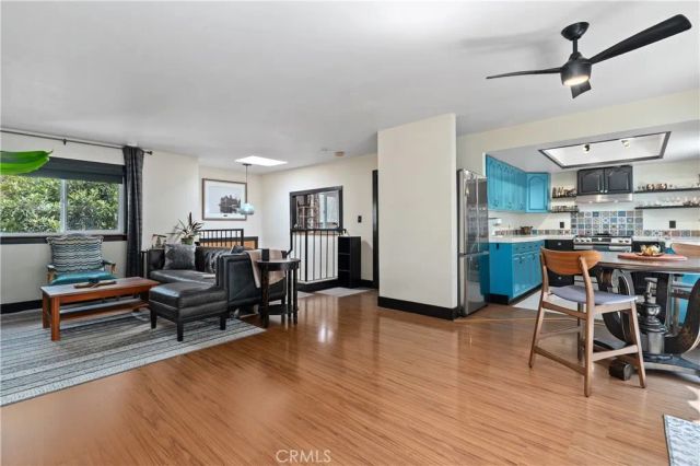 2504 Skyline Drive, Signal Hill, CA 90755
