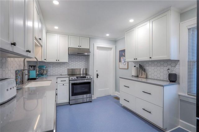 5828 CHERRY Street, Kansas City, MO 64110