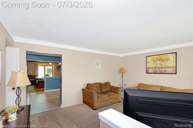 4721 Parent Avenue, Warren, MI 48092