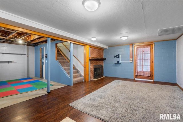 2732 S Welch Avenue, Springfield, IL 62704