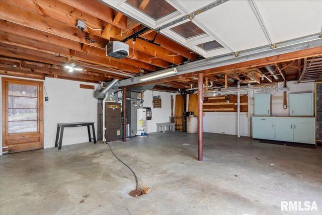 2732 S Welch Avenue, Springfield, IL 62704