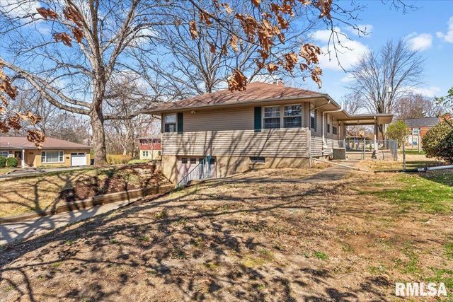 2732 S Welch Avenue, Springfield, IL 62704