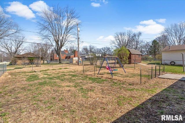 2732 S Welch Avenue, Springfield, IL 62704