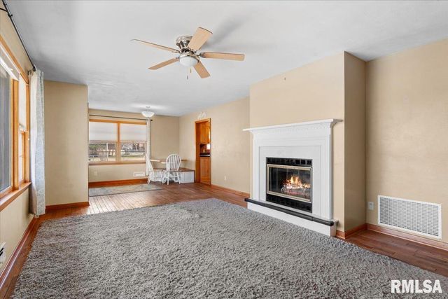 2732 S Welch Avenue, Springfield, IL 62704