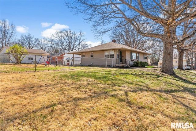 2732 S Welch Avenue, Springfield, IL 62704