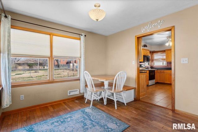 2732 S Welch Avenue, Springfield, IL 62704