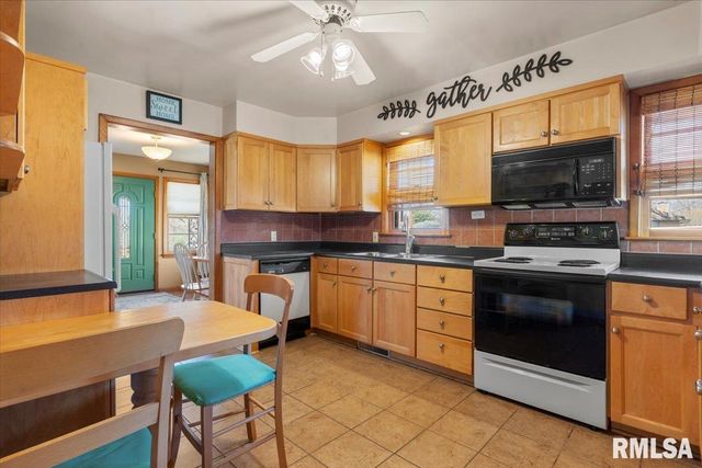 2732 S Welch Avenue, Springfield, IL 62704