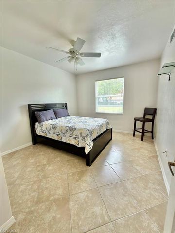 517 Robin Hood CIR 101, Naples, FL 34104