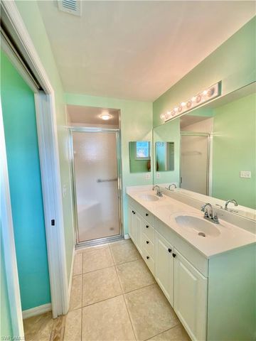 517 Robin Hood CIR 101, Naples, FL 34104