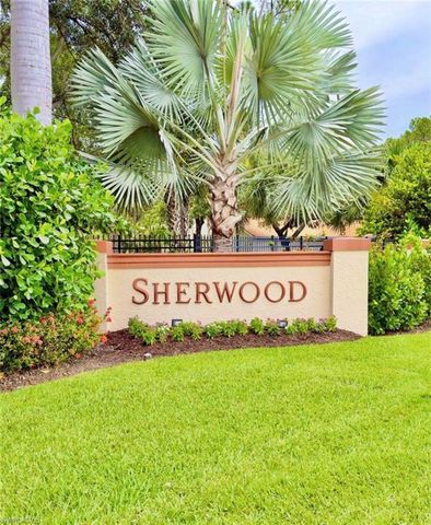 517 Robin Hood CIR 101, Naples, FL 34104