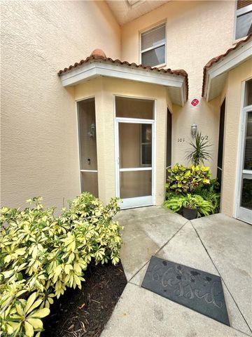 517 Robin Hood CIR 101, Naples, FL 34104