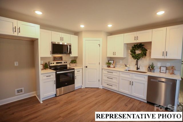 2673 Brady Avenue, Kannapolis, NC 28083