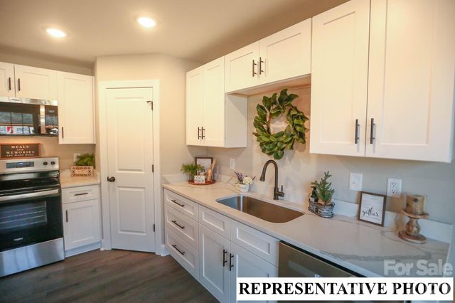 2673 Brady Avenue, Kannapolis, NC 28083