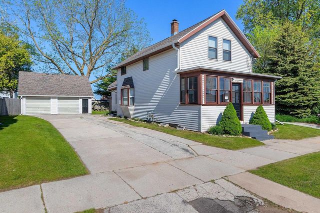 1120 S 23rd STREET, Manitowoc, WI 54220