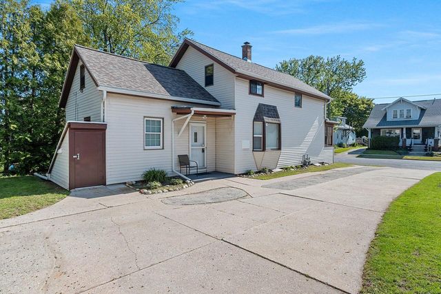 1120 S 23rd STREET, Manitowoc, WI 54220