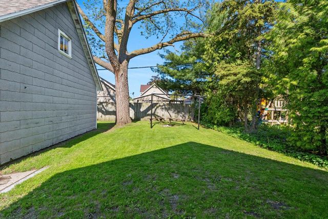 1120 S 23rd STREET, Manitowoc, WI 54220