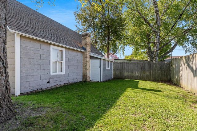 1120 S 23rd STREET, Manitowoc, WI 54220