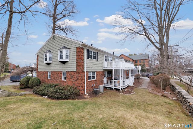 245 Unquowa Road 2, Fairfield, CT 06824