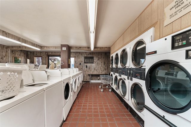 740 E Pike AVENUE, Columbus, MT 59019