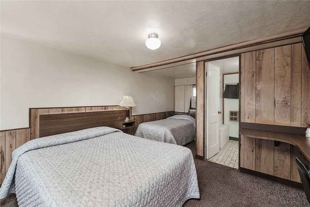 740 E Pike Avenue, Columbus, MT 59019 photo 13