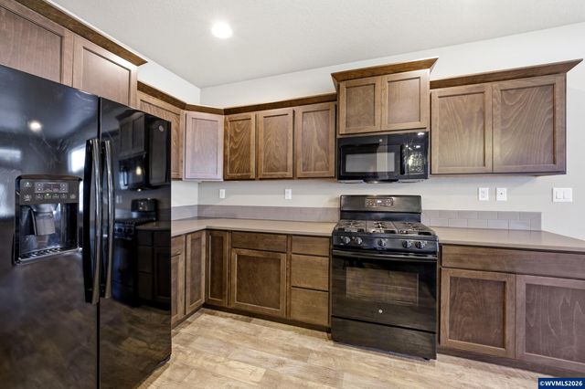 541 Derby St SE, Albany, OR 97322