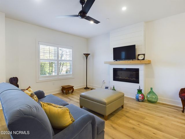 129 Lexington Lane, Southern Pines, NC 28387