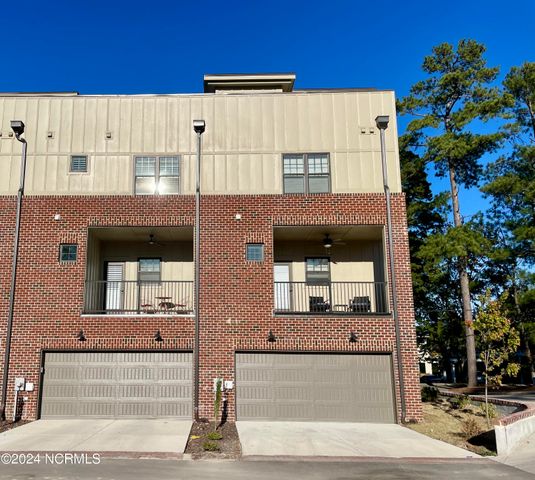 129 Lexington Lane, Southern Pines, NC 28387