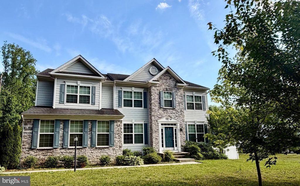 693 LOCH HAVEN RD, Edgewater, MD 21037
