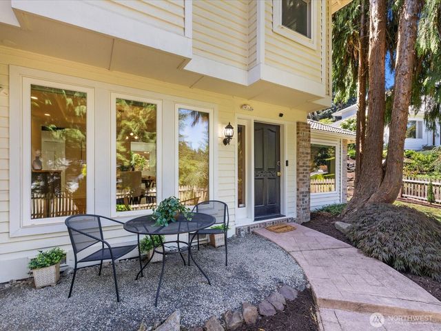 6914 163rd Place SW, Edmonds, WA 98026