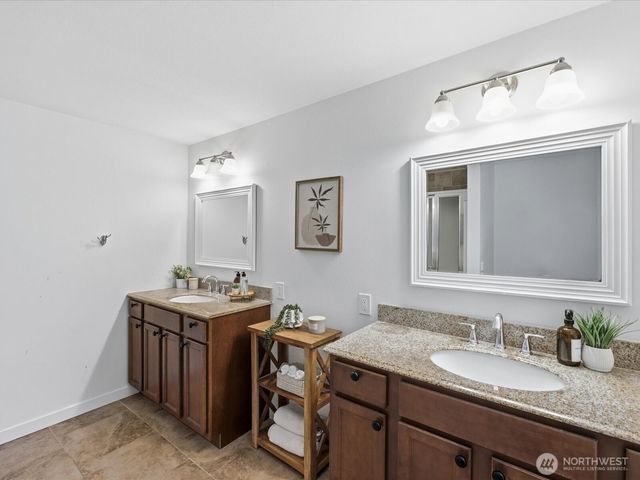 6914 163rd Place SW, Edmonds, WA 98026