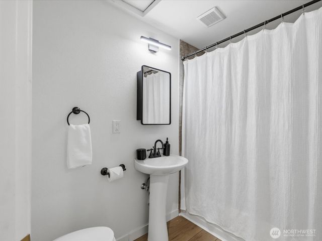 6914 163rd Place SW, Edmonds, WA 98026