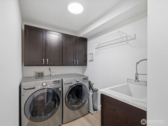 6914 163rd Place SW, Edmonds, WA 98026