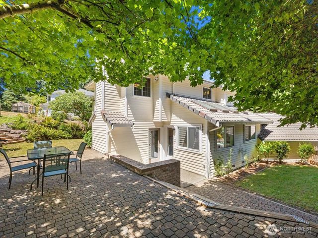 6914 163rd Place SW, Edmonds, WA 98026
