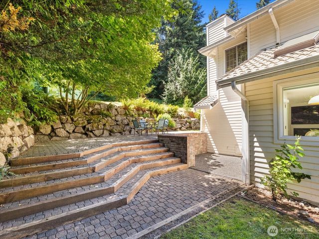 6914 163rd Place SW, Edmonds, WA 98026