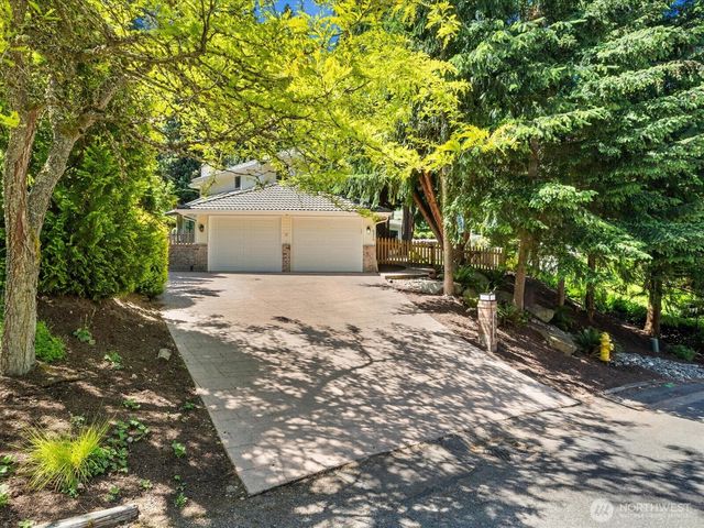 6914 163rd Place SW, Edmonds, WA 98026