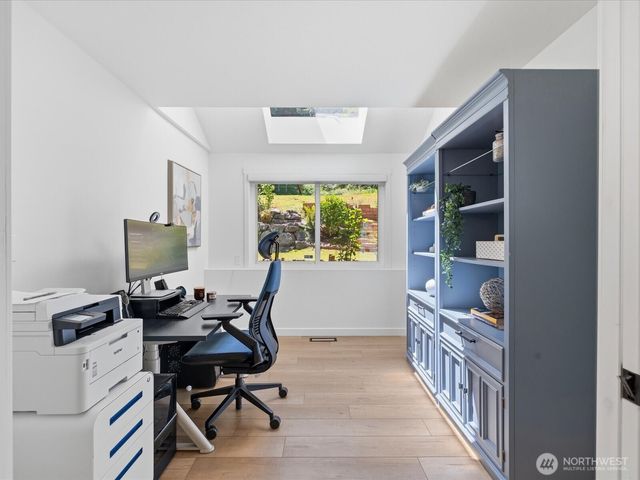 6914 163rd Place SW, Edmonds, WA 98026