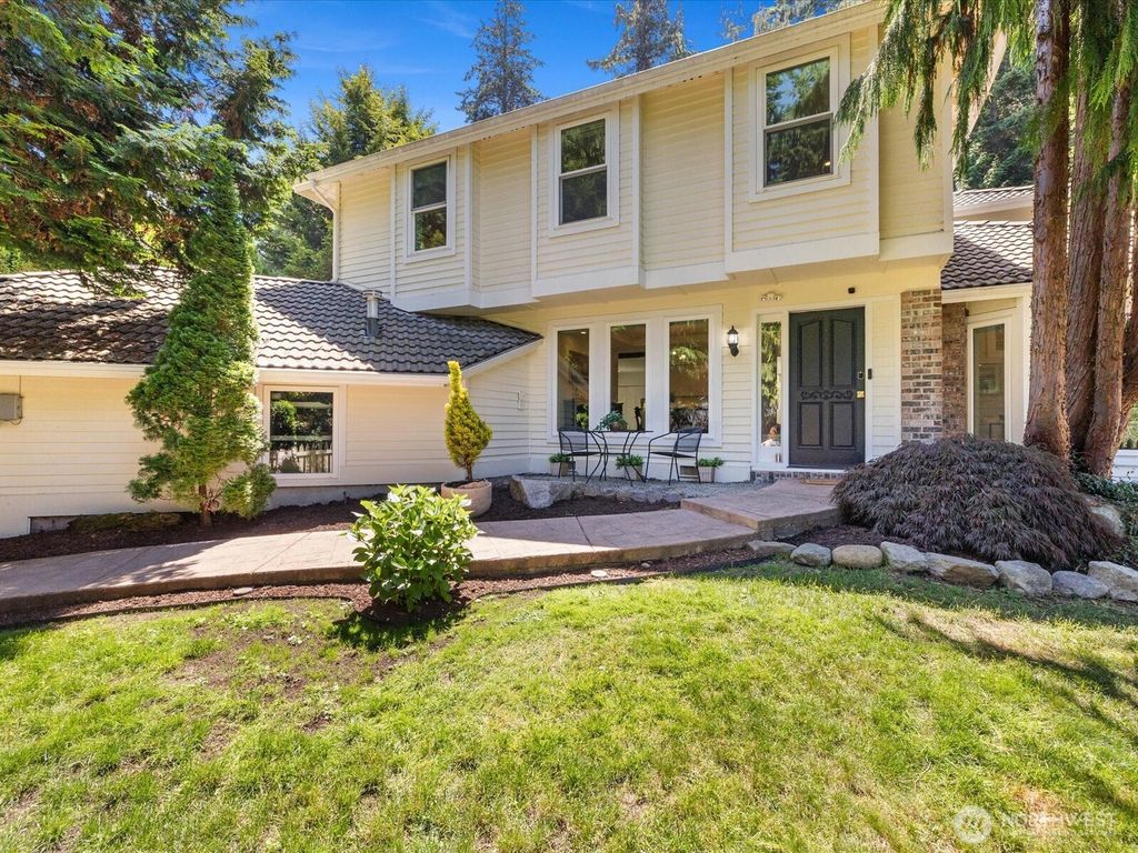 6914 163rd Place SW, Edmonds, WA 98026