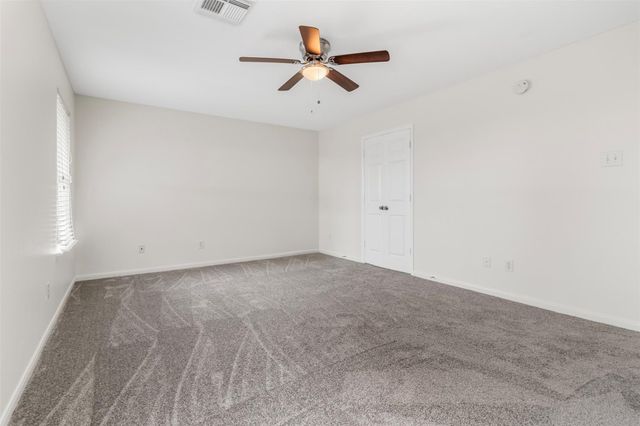 1905 Plum Falls Lane, Pearland, TX 77581
