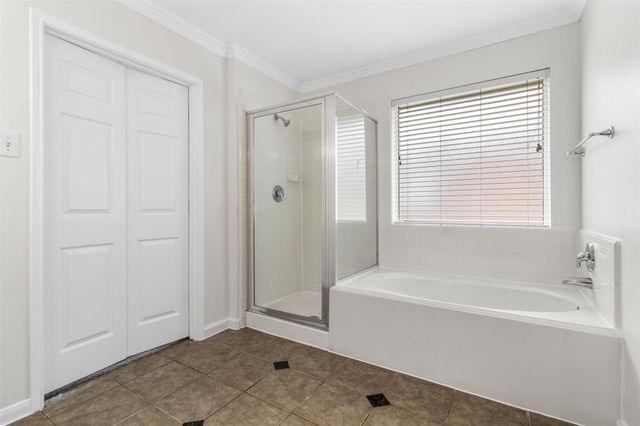 1905 Plum Falls Lane, Pearland, TX 77581